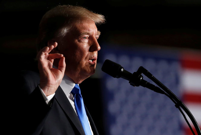 Ông Trump công bố chiến lược của ông đối với cuộc chiến của quân đội Mỹ tại Afghanistan trong bài phát biểu với toàn dân từ Fort Myer, bang Virginia - Ảnh: Reuters