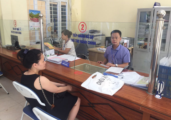 Bộ phận một cửa của UBND phường Văn Miếu - nơi xảy ra vụ việc - Ảnh: LÂM HOÀI
