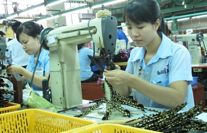 Các doanh nghiệp cho rằng việc khống chế chi phí lãi vay là không phù hợp và sẽ khiến doanh nghiệp mất đi cơ hội làm ăn - Ảnh: T.V.N.