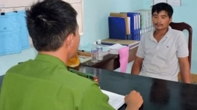 Nghi can Dương tại cơ quan công an - Ảnh: A.X.