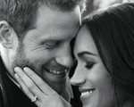 Hoàng tử Harry và ‘Lọ Lem’ Meghan Markle hạnh phúc trong bộ ảnh đính hôn