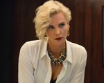 Charlize Theron hấp dẫn chết người trong phim hài Gringo