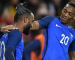 Lacazette, Martial và Payet ngồi nhà xem World Cup