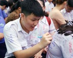 Học trò lớp 9 khóc cười chia tay thời cuối cấp