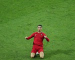 Suýt nữa siêu sao Ronaldo không thể ra đời bởi mẹ anh muốn phá thai