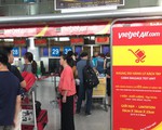 Phạt người ném điện thoại vào mặt nhân viên Vietjet 7,5 triệu