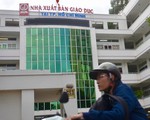 Phá vỡ thế độc quyền sách giáo khoa: Cửa mở nhưng ngại vào!