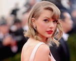 Taylor Swift gửi hoa chúc mừng fan nữ kết hôn đồng giới