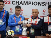 HLV Park: Cơ hội vô địch chia đều cho U23 Việt Nam và Uzbekistan