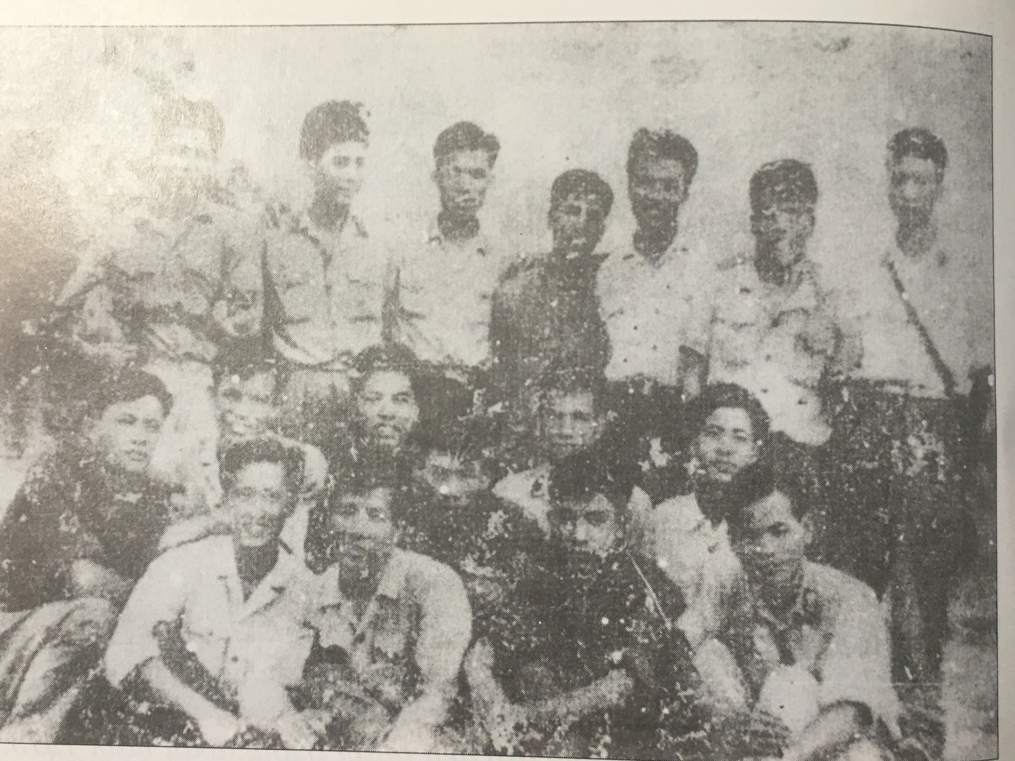 Chấp nhận hi sinh để tìm ra cách đánh siêu pháo đài bay B52 - Ảnh 2. Chấp nhận hi sinh để tìm ra cách đánh siêu pháo đài bay B52 - Ảnh 2.