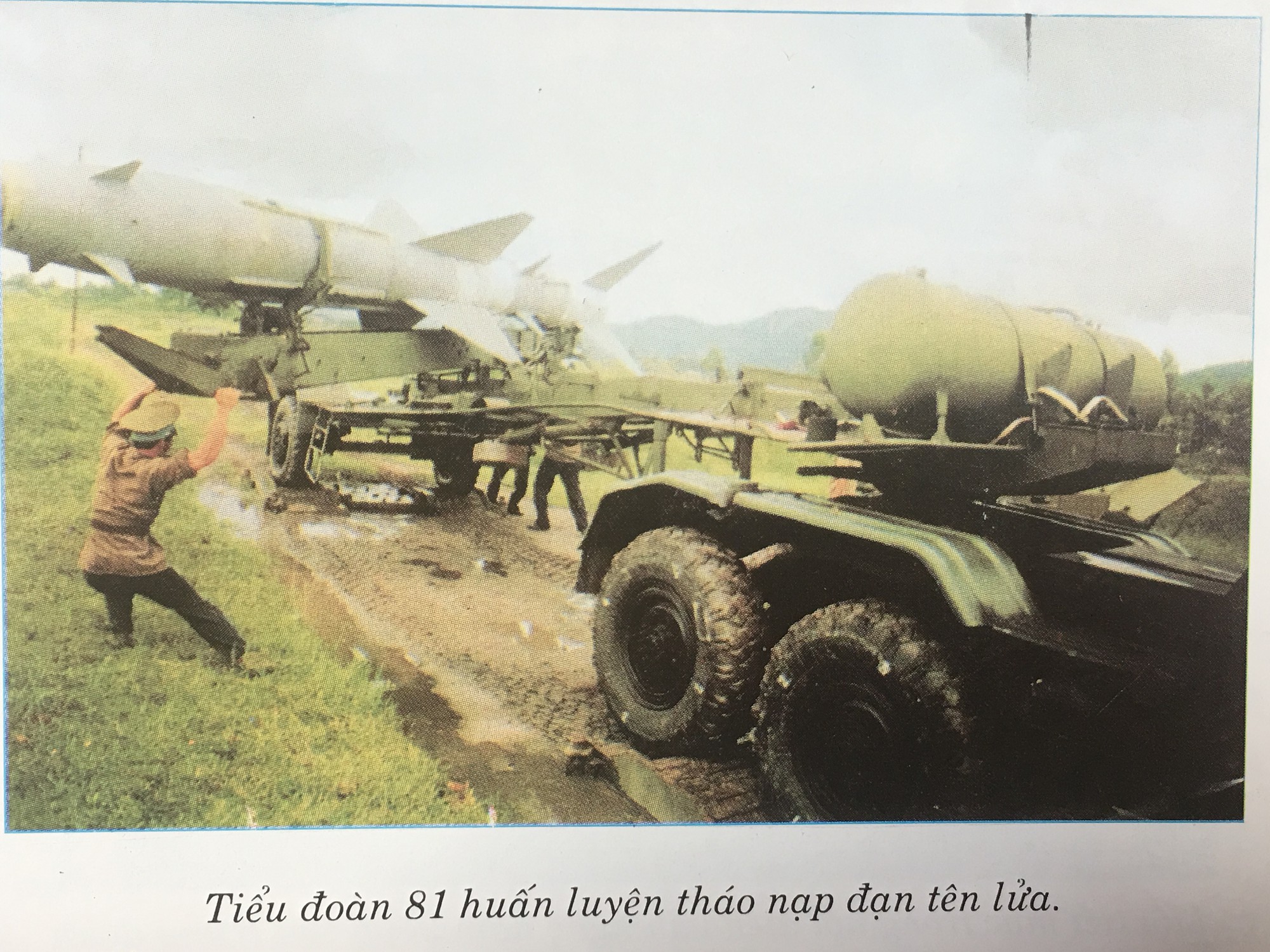 Chấp nhận hi sinh để tìm ra cách đánh siêu pháo đài bay B52 - Ảnh 7. Chấp nhận hi sinh để tìm ra cách đánh siêu pháo đài bay B52 - Ảnh 7.