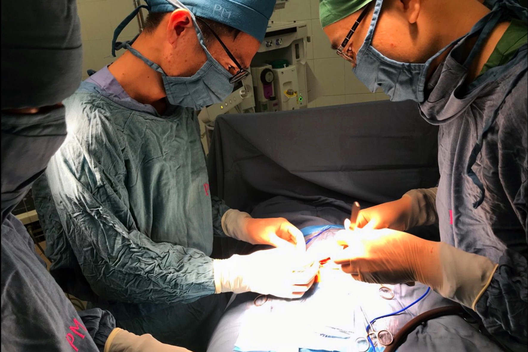 Nối thành công tá tràng đứt rời cho bé sơ sinh - Ảnh 1. Nối thành công tá tràng đứt rời cho bé sơ sinh - Ảnh 1.