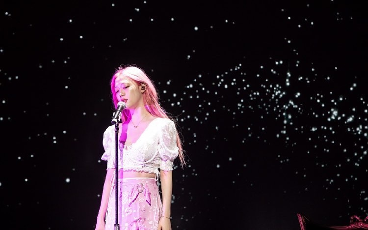 Tại sao nhiều sao Hàn tự sát? - Kỳ 1: Những cái chết được báo trước - Ảnh 2. Tại sao nhiều sao Hàn tự sát? - Kỳ 1: Những cái chết được báo trước - Ảnh 2.