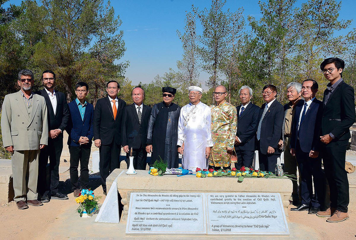 Vì sao phản đối đặt tên đường 2 giáo sĩ có công với chữ quốc ngữ? - Ảnh 3. Vì sao phản đối đặt tên đường 2 giáo sĩ có công với chữ quốc ngữ? - Ảnh 3.