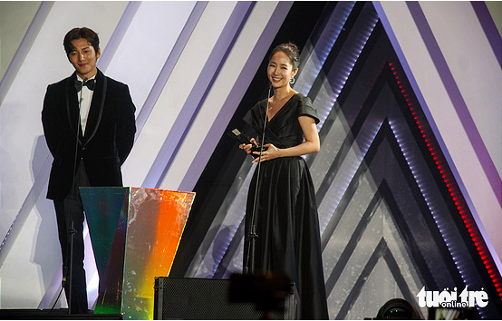 AAA 2019 tổ chức ở Việt Nam nhất định không dùng tiếng Việt?  - Ảnh 6.