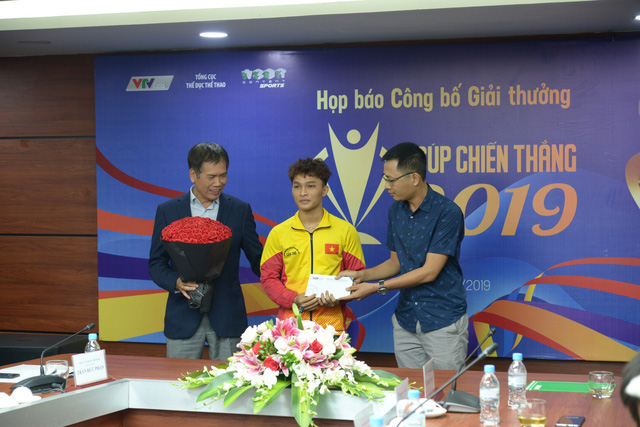 Cúp Chiến thắng tăng gấp đôi tiền thưởng cho VĐV, HLV - Ảnh 1. Cúp Chiến thắng tăng gấp đôi tiền thưởng cho VĐV, HLV - Ảnh 1.