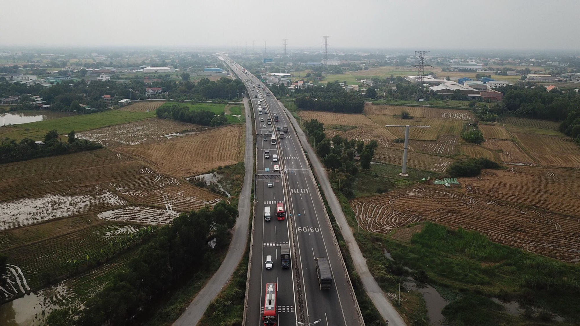 Đường gom vào cao tốc TP.HCM - Trung Lương hoạt động trước Tết Dương lịch - Ảnh 1. Đường gom vào cao tốc TP.HCM - Trung Lương hoạt động trước Tết Dương lịch - Ảnh 1.