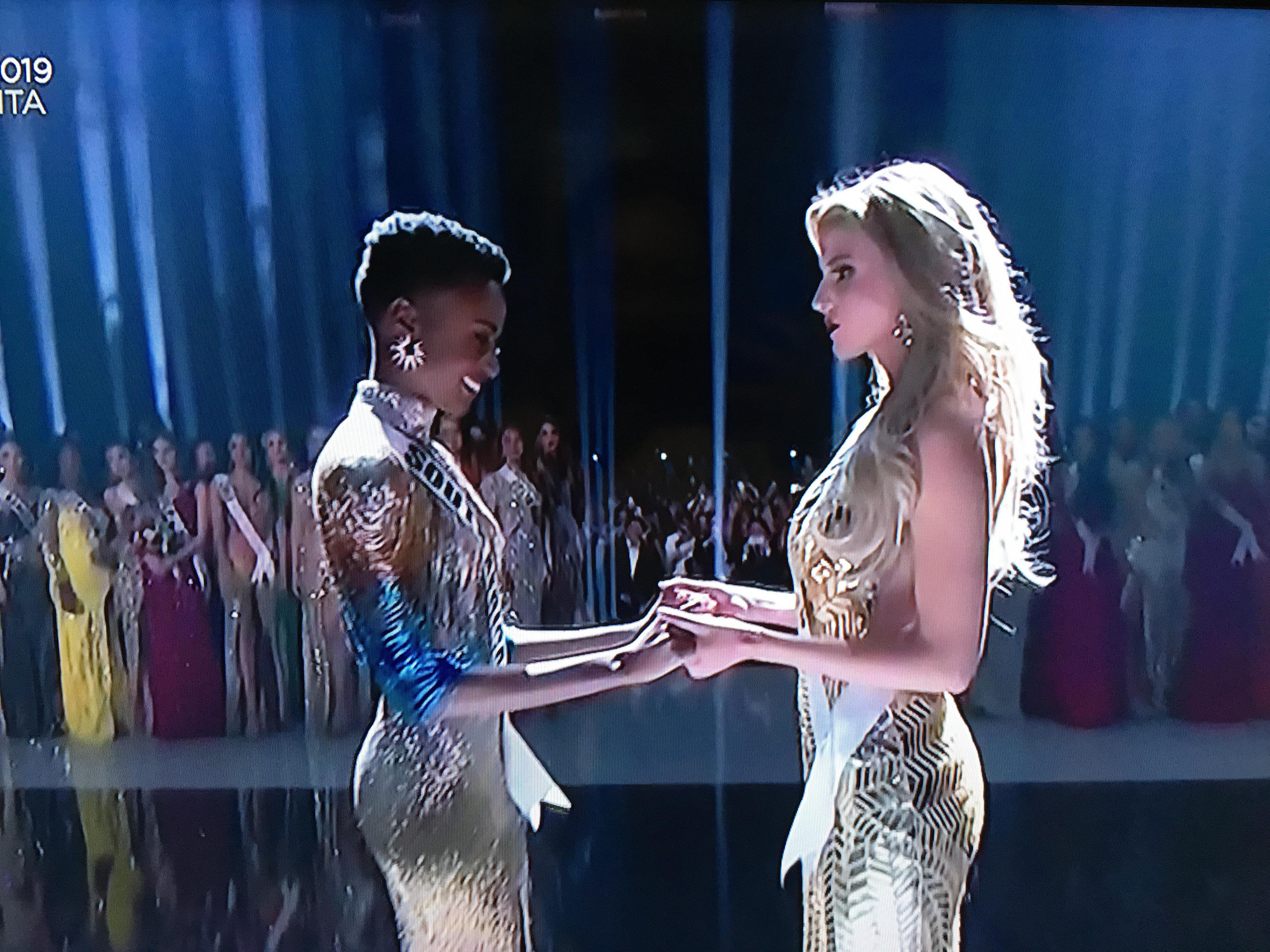 Người đẹp Nam Phi Zozibini Tunzi giành vương miện Miss Universe 2019 - Ảnh 9.