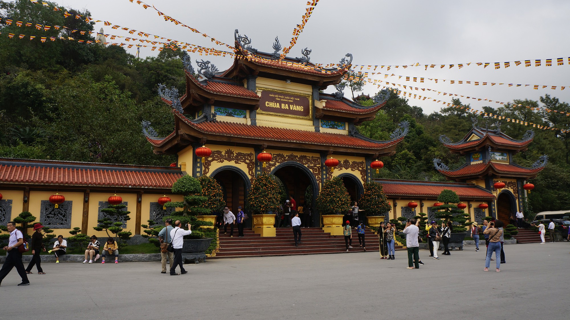 Trụ trì chùa Ba Vàng xin lỗi, nguyện sám hối 49 ngày - Ảnh 3. Trụ trì chùa Ba Vàng xin lỗi, nguyện sám hối 49 ngày - Ảnh 3.