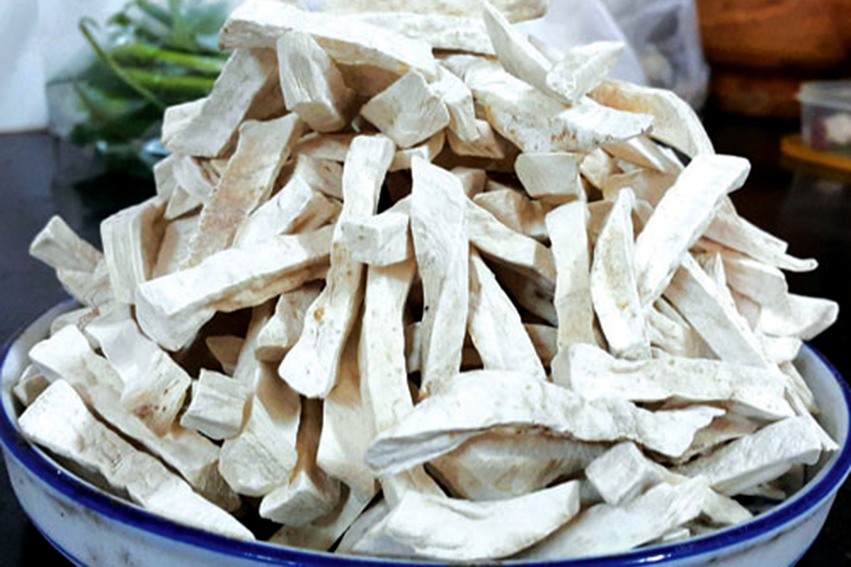 Món khoai xéo ngon quay quắt của xứ Nghệ, tùy sở thích mà xéo nhiều hay xéo ít - Ảnh 2. Món khoai xéo ngon quay quắt của xứ Nghệ, tùy sở thích mà xéo nhiều hay xéo ít - Ảnh 2.