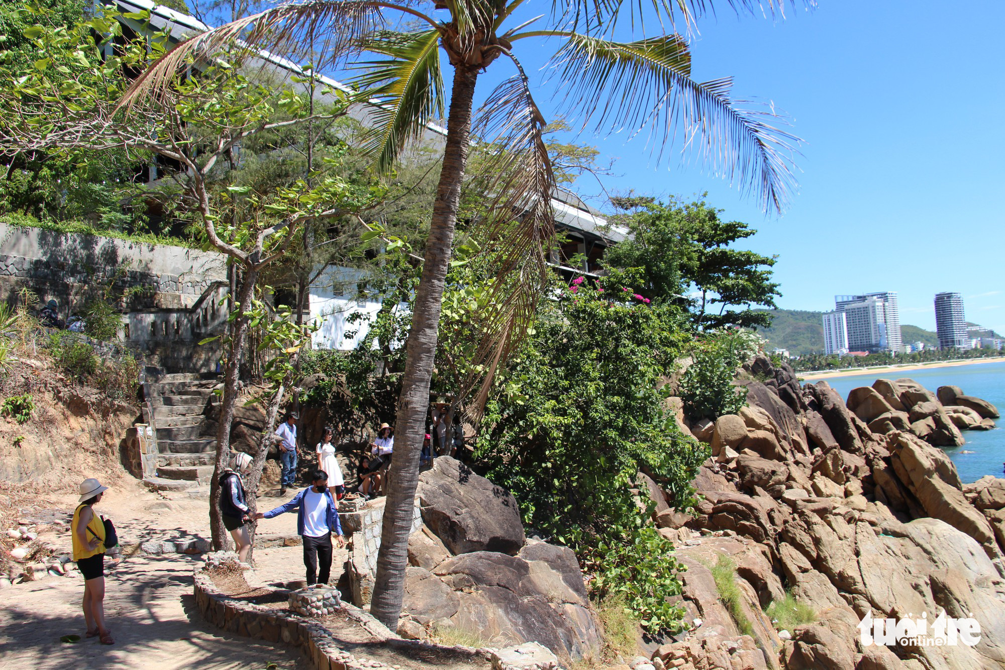 Dự án Ghềnh Ráng Quy Nhơn: 15 năm thi công được... 1 hạng mục trái phép - Ảnh 2. Dự án Ghềnh Ráng Quy Nhơn: 15 năm thi công được... 1 hạng mục trái phép - Ảnh 2.