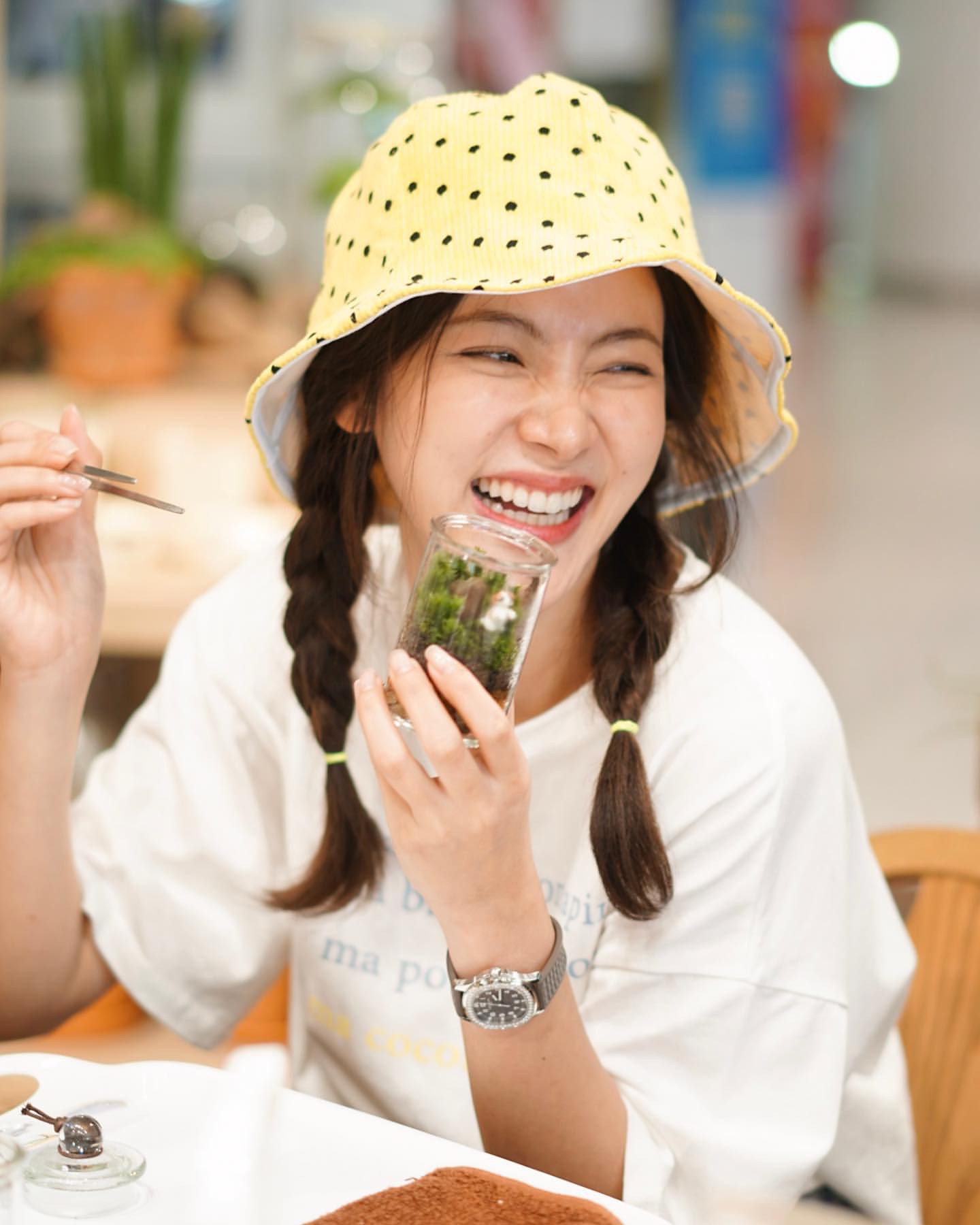 Baifern Pimchanok - người đẹp chuyển giới Chiếc lá cuốn bay là ai? - Ảnh 7. Baifern Pimchanok - người đẹp chuyển giới Chiếc lá cuốn bay là ai? - Ảnh 7.