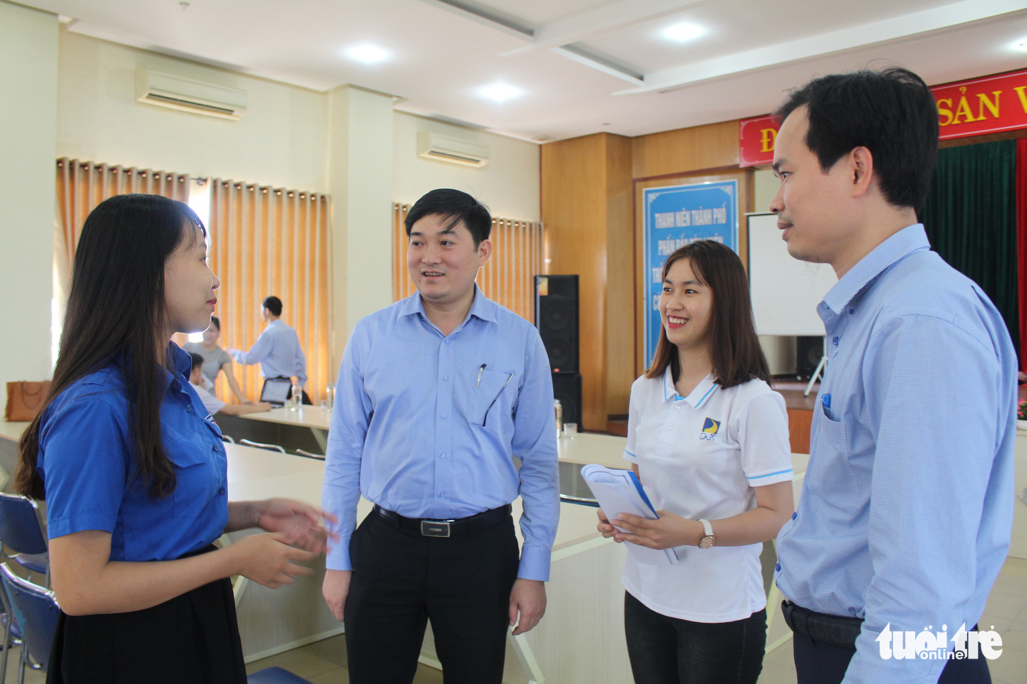 Tạo điều kiện tốt nhất cho trí thức trẻ thực hiện sáng kiến giáo dục - Ảnh 1. Tạo điều kiện tốt nhất cho trí thức trẻ thực hiện sáng kiến giáo dục - Ảnh 1.