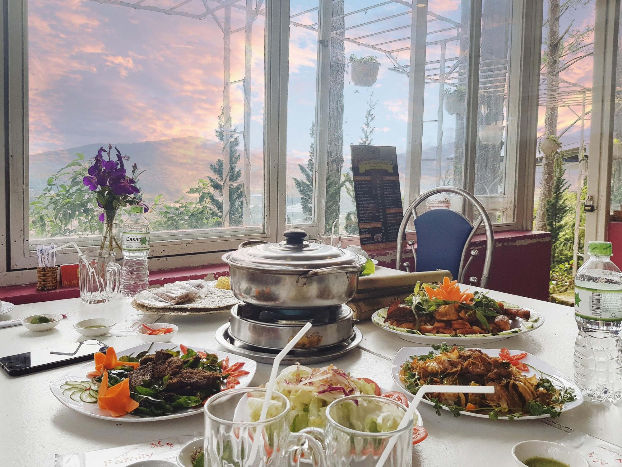 Top 5 nhà hàng phải ghé 1 lần khi đến Đà Lạt - Ảnh 1. Top 5 nhà hàng phải ghé 1 lần khi đến Đà Lạt - Ảnh 1.