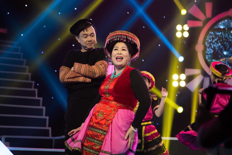 Dân mạng phát sốt với cover Để mị nói cho mà nghe của Hồng Vân, Hồng Đào, Chí Tài - Ảnh 3. Dân mạng phát sốt với cover Để mị nói cho mà nghe của Hồng Vân, Hồng Đào, Chí Tài - Ảnh 3.