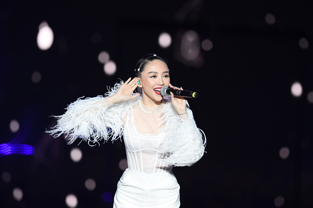 Đội mưa rét, trốn cha mẹ đi xem EXO-SC, Taemin, NCT 127... biểu diễn - Ảnh 1. Đội mưa rét, trốn cha mẹ đi xem EXO-SC, Taemin, NCT 127... biểu diễn - Ảnh 1.