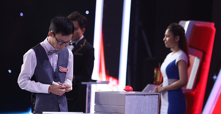 Siêu trí tuệ Việt Nam mùa 1: Tuấn Phi, Huy Hoàng qua mặt đối thủ Nhật - Ảnh 3. Siêu trí tuệ Việt Nam mùa 1: Tuấn Phi, Huy Hoàng qua mặt đối thủ Nhật - Ảnh 3.