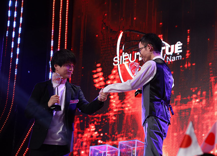 Siêu trí tuệ Việt Nam mùa 1: Tuấn Phi, Huy Hoàng qua mặt đối thủ Nhật - Ảnh 4. Siêu trí tuệ Việt Nam mùa 1: Tuấn Phi, Huy Hoàng qua mặt đối thủ Nhật - Ảnh 4.