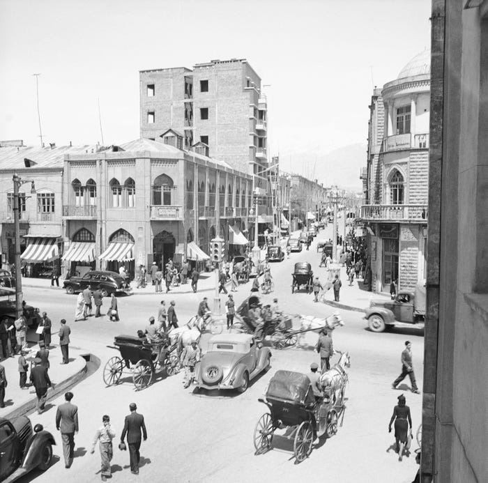 Cuộc sống ở Iran trước cuộc cách mạng Hồi giáo 1979 - Ảnh 10. Cuộc sống ở Iran trước cuộc cách mạng Hồi giáo 1979 - Ảnh 10.