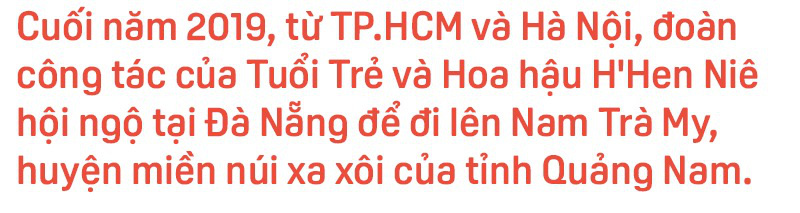 Tuổi Trẻ, HHen Niê đến với cô trò Tắk Pổ và câu chuyện bìa báo Tết Canh Tý 2020 - Ảnh 1.