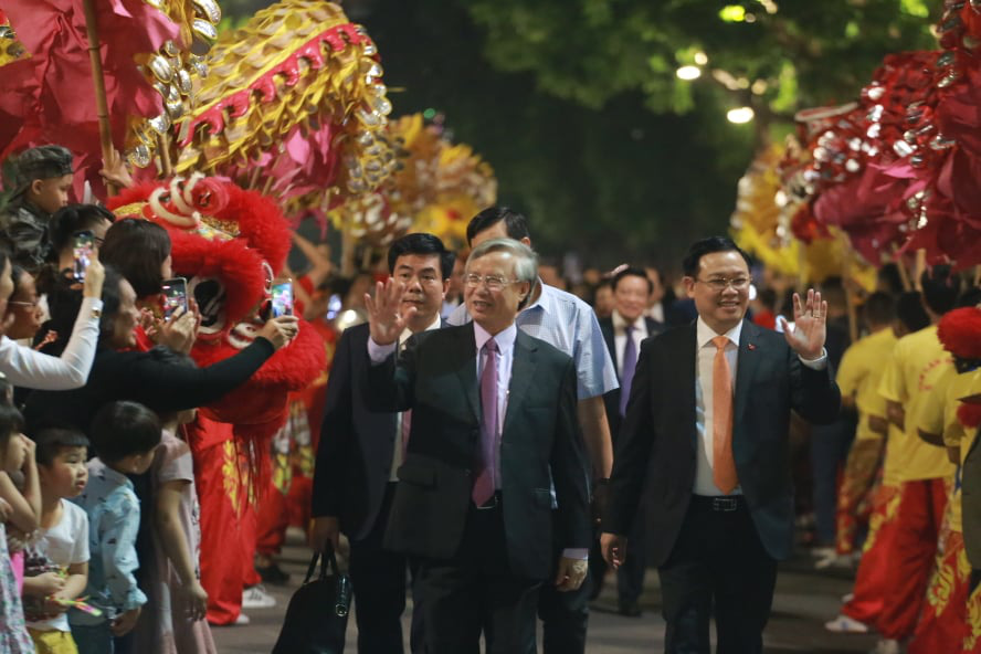 Quyết định dời đô mở ra thời kỳ phát triển huy hoàng cho Thăng Long - Hà Nội - Ảnh 1.