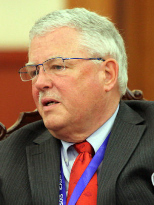 carl thayer bao giay 19 1(read-only) carl thayer bao giay 19 1(read-only)