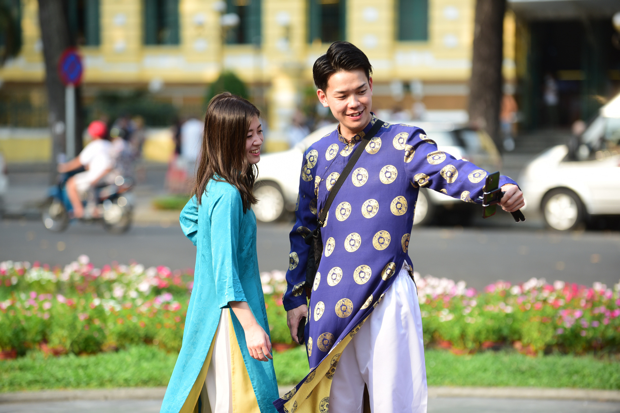 Thủ tướng Nhật Bản thăm chính thức Việt Nam: Bạn bè và chiến lược - Ảnh 5. Thủ tướng Nhật Bản thăm chính thức Việt Nam: Bạn bè và chiến lược - Ảnh 5.