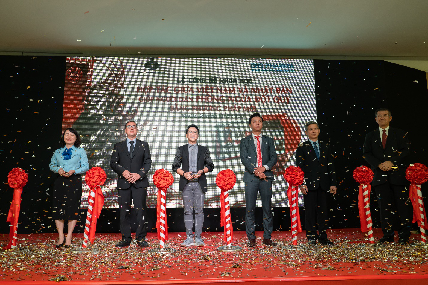 DHG Pharma sở hữu 3 sản phẩm phòng đột quỵ chất lượng Nhật Bản - Ảnh 3. DHG Pharma sở hữu 3 sản phẩm phòng đột quỵ chất lượng Nhật Bản - Ảnh 3.