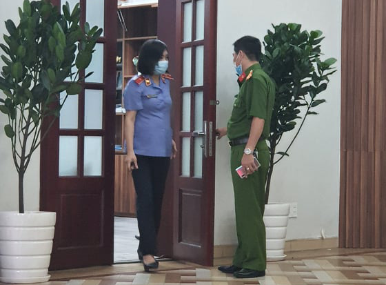 Bắt phó giám đốc Bệnh viện Mắt TP.HCM - Ảnh 1. Bắt phó giám đốc Bệnh viện Mắt TP.HCM - Ảnh 1.