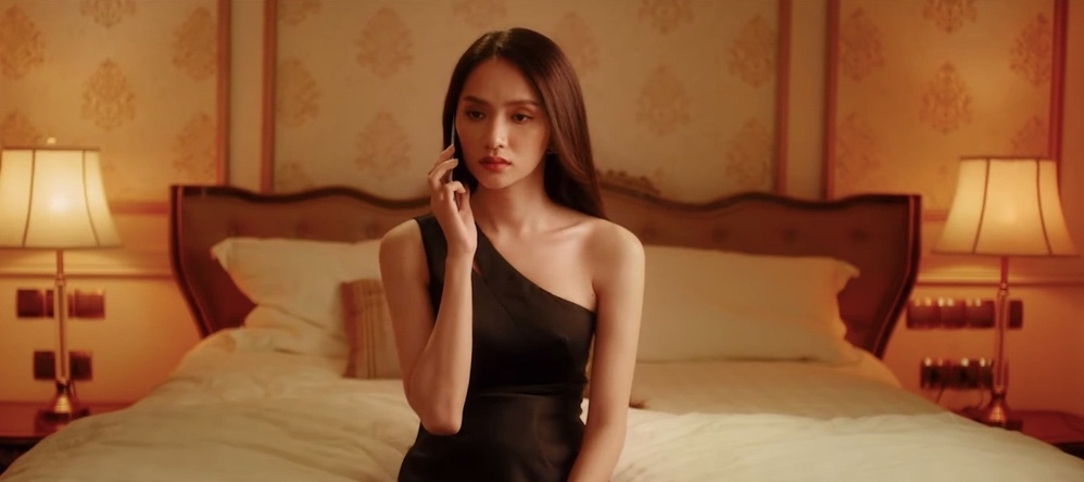 Hương Giang tạm dừng hoạt động: Giới hạn của thách thức dư luận - Ảnh 5. Hương Giang tạm dừng hoạt động: Giới hạn của thách thức dư luận - Ảnh 5.