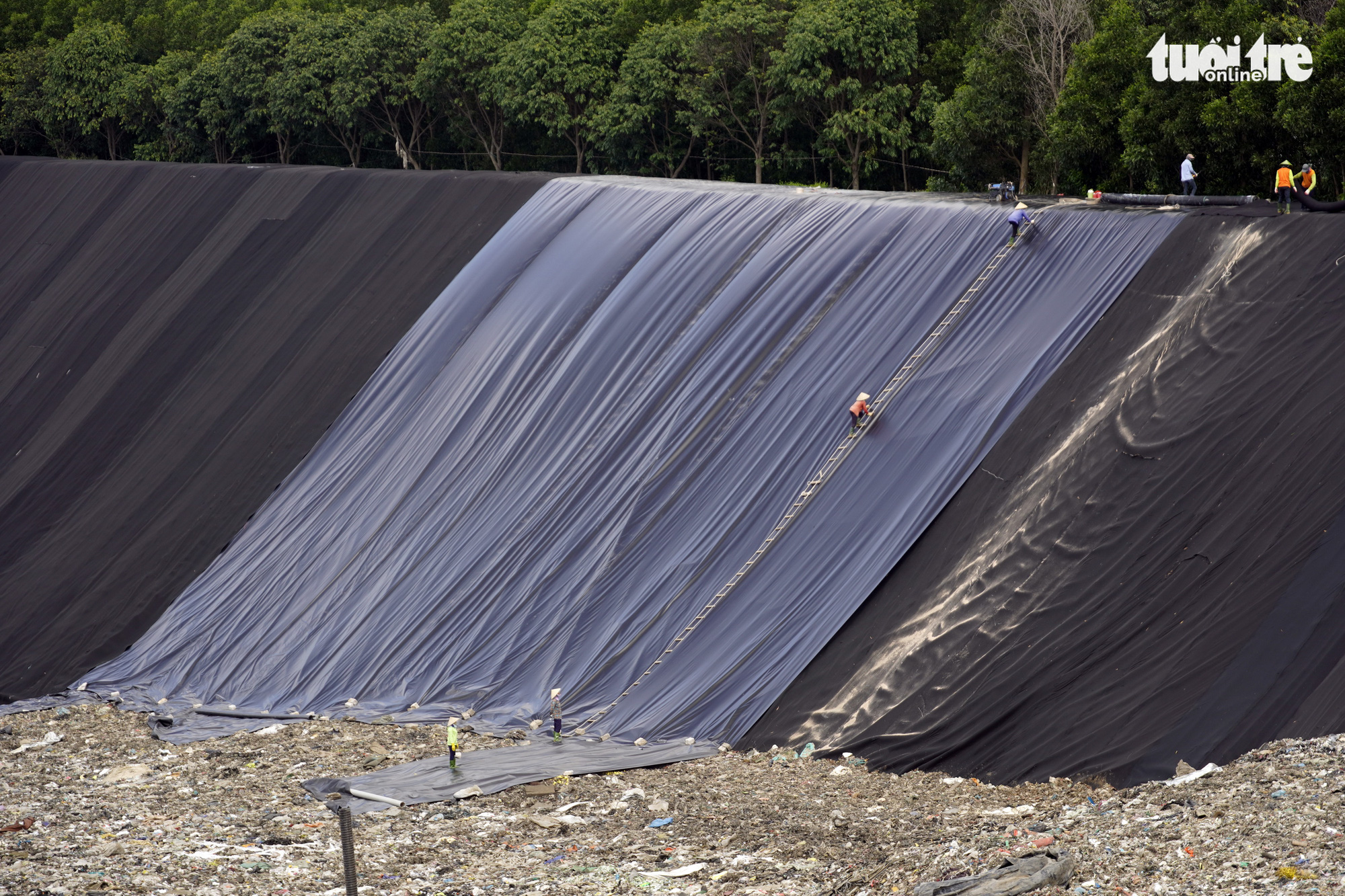 Cử tri Bà Rịa - Vũng Tàu bức xúc với quy hoạch, đất đai và môi trường - Ảnh 2. Cử tri Bà Rịa - Vũng Tàu bức xúc với quy hoạch, đất đai và môi trường - Ảnh 2.