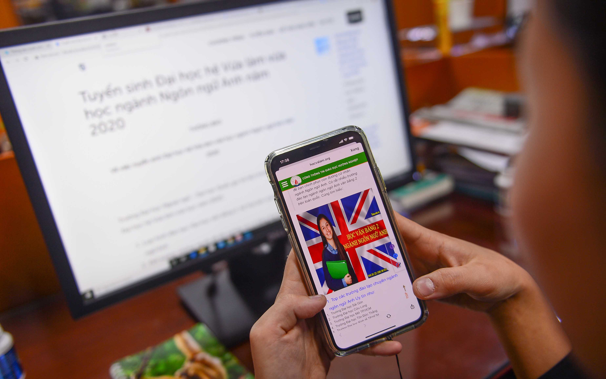 Bằng 2 tiếng Anh  thông hành suốt đời, học không được thì... mua? - Ảnh 1.