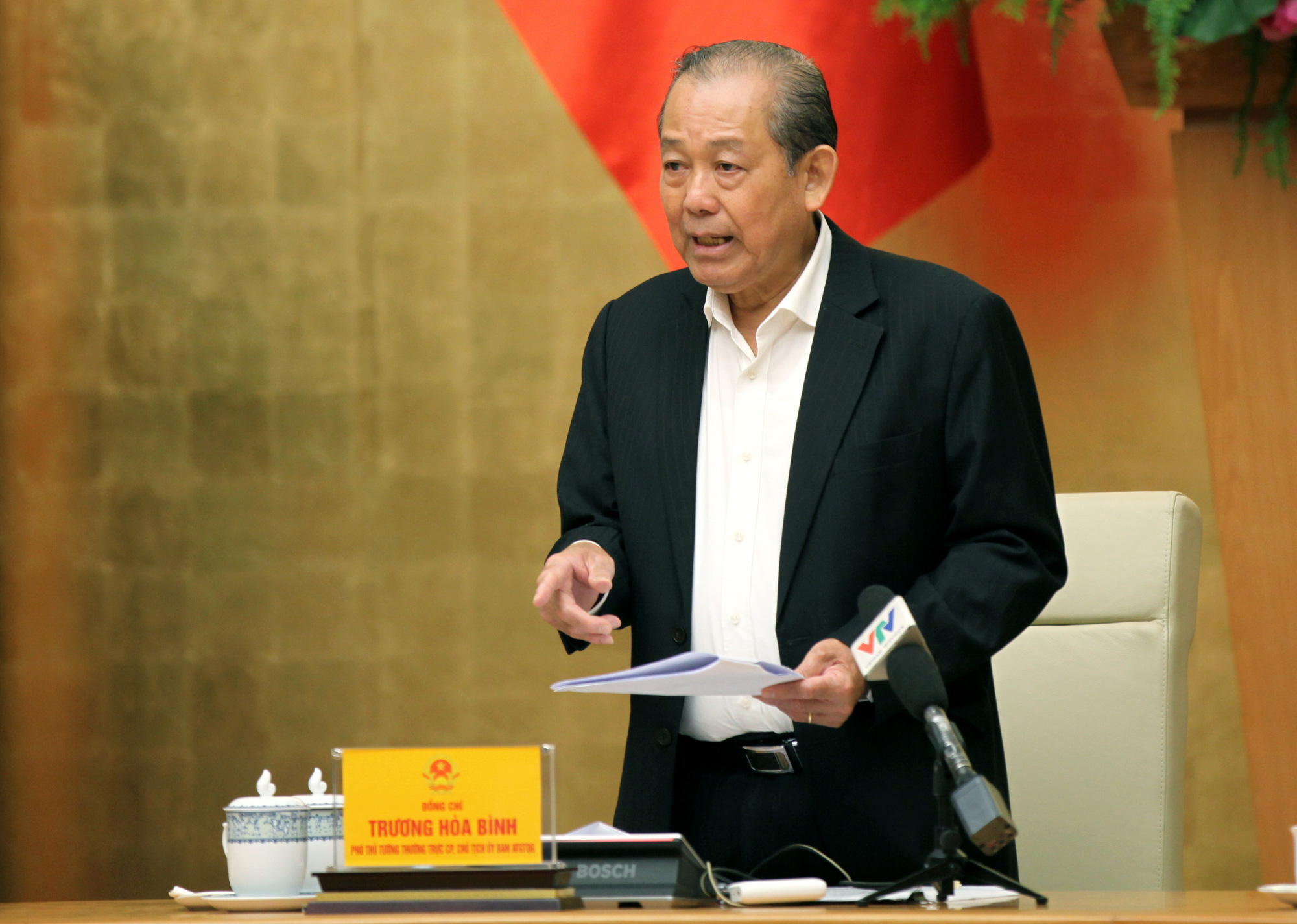 Phó thủ tướng: Thanh niên đánh nữ sinh dã man sau va chạm là phi văn hóa trong giao thông - Ảnh 1. Phó thủ tướng: Thanh niên đánh nữ sinh dã man sau va chạm là phi văn hóa trong giao thông - Ảnh 1.