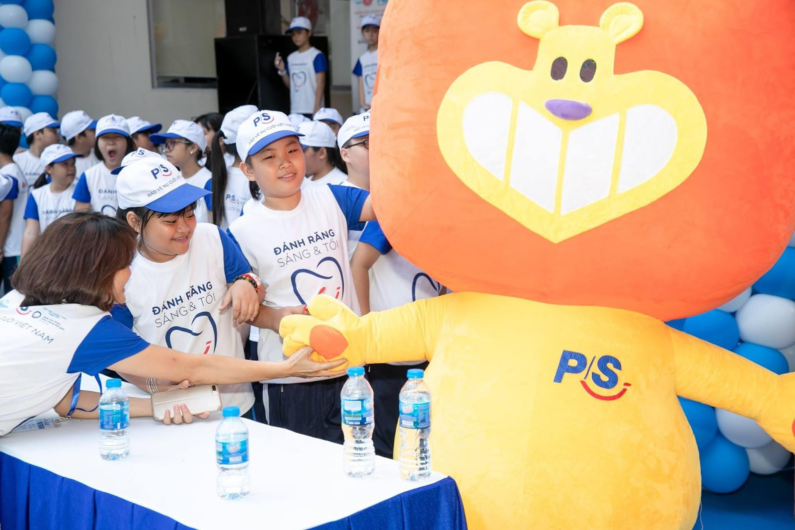 P/S và 2 thập kỷ bảo vệ nụ cười Việt - Ảnh 1. P/S và 2 thập kỷ bảo vệ nụ cười Việt - Ảnh 1.