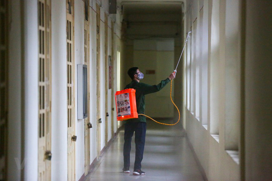 Thêm nhiều trường cho sinh viên nghỉ học hết tháng 3 - Ảnh 1. Thêm nhiều trường cho sinh viên nghỉ học hết tháng 3 - Ảnh 1.