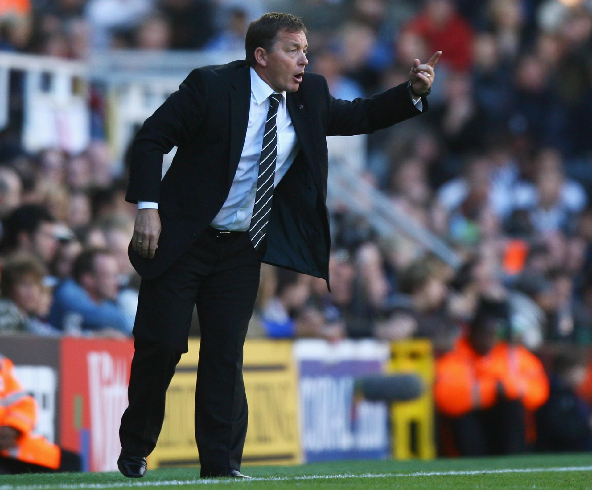 Đội bóng tệ nhất lịch sử Premier League, chỉ thắng 1 trận trong cả mùa - Ảnh 5.