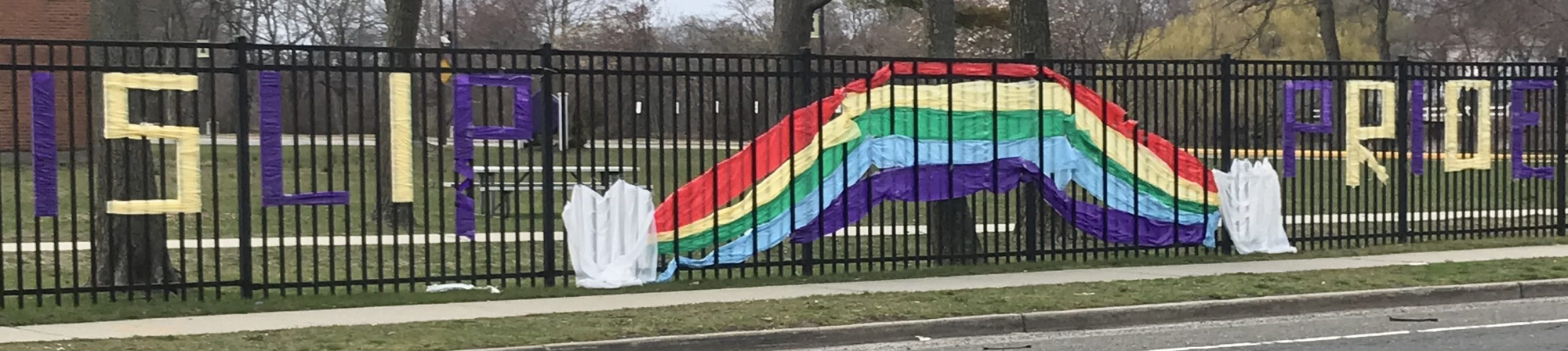 Ý nghĩa đằng sau những chiếc cầu vồng trên mỗi nhà người dân thời COVID-19 - Ảnh 4. Ý nghĩa đằng sau những chiếc cầu vồng trên mỗi nhà người dân thời COVID-19 - Ảnh 4.