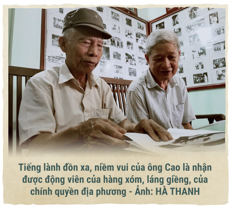 Lão nông kể chuyện về Bác Hồ qua những bức ảnh - Ảnh 7. Lão nông kể chuyện về Bác Hồ qua những bức ảnh - Ảnh 7.