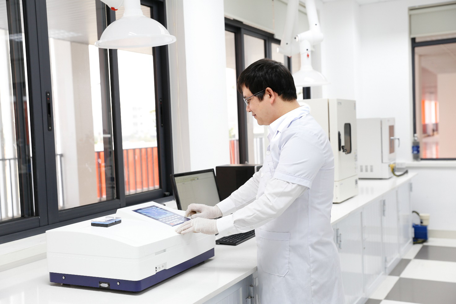 Công nghệ vật liệu - chìa khóa để làm chủ sản xuất công nghiệp - Ảnh 2. Công nghệ vật liệu - chìa khóa để làm chủ sản xuất công nghiệp - Ảnh 2.