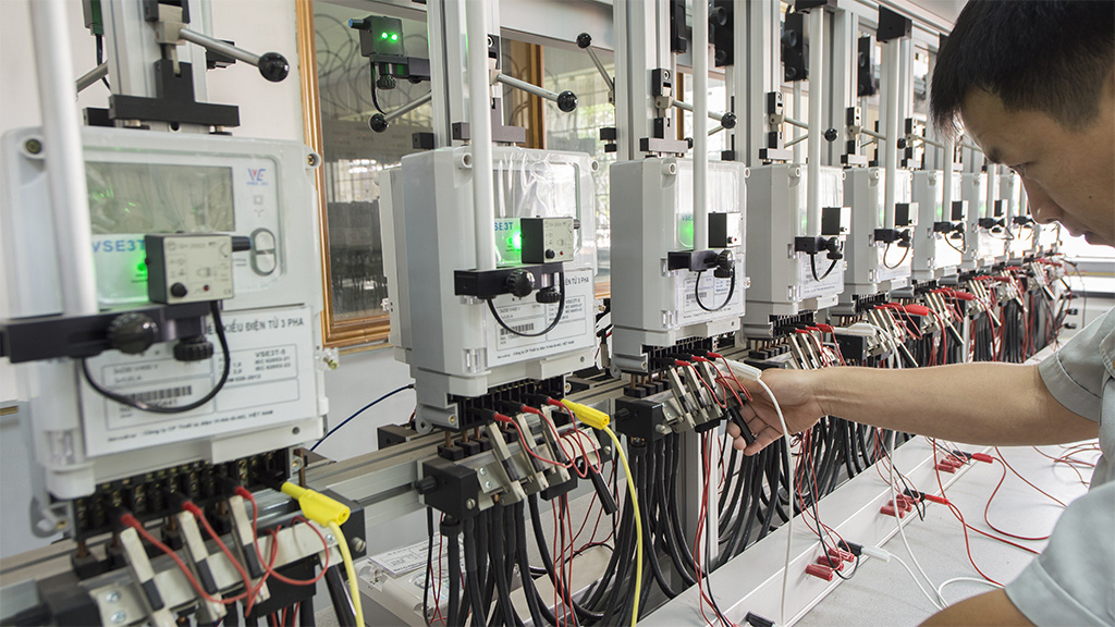 Điện lực TP.HCM có nhiều kênh phản ảnh, giải quyết 24 giờ - Ảnh 1. Điện lực TP.HCM có nhiều kênh phản ảnh, giải quyết 24 giờ - Ảnh 1.